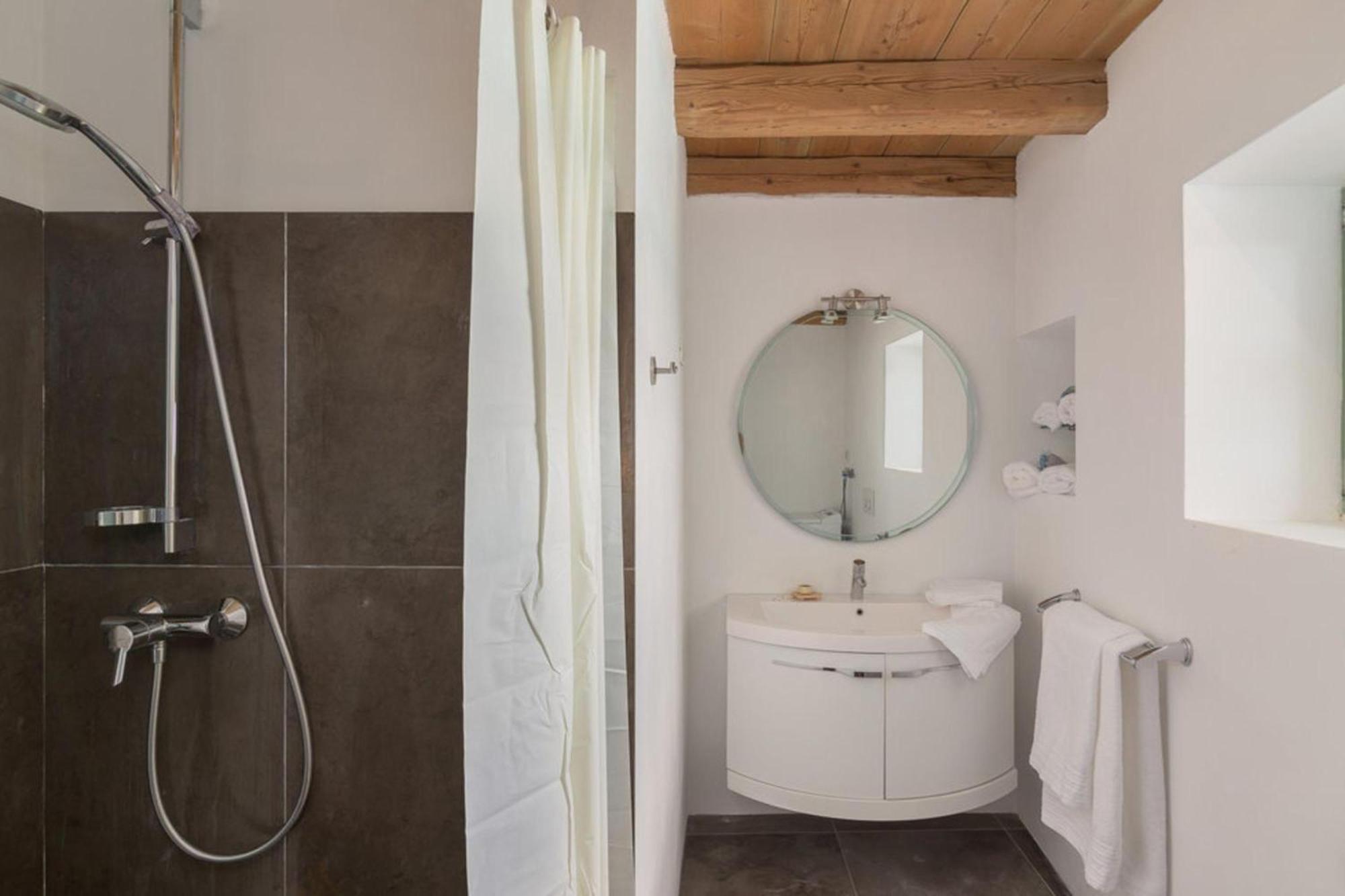Pool & Sauna Villa Gizela - Happy Rentals Койско Екстер'єр фото
